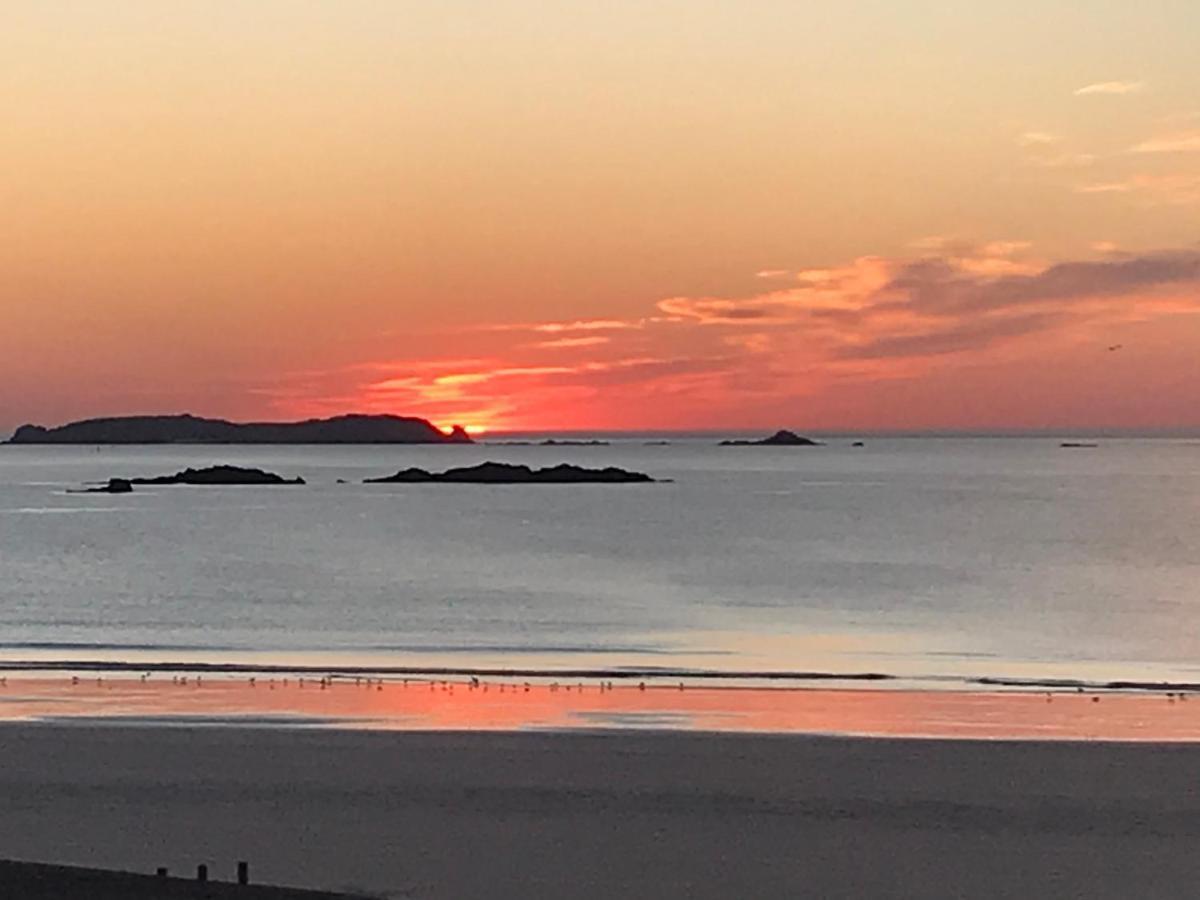 La Caravelle Au Plus Pres De La Mer Saint-Malo Exterior foto